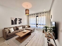 Malachite Elegance & Comfort in Sidi Daoud