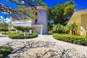 Iberostate 2BR Condo - Terrace Lake Golf Views