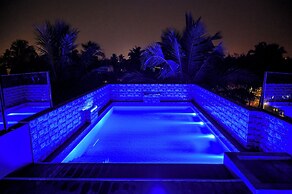 Hotel Beachfront Couple &Family Friendly