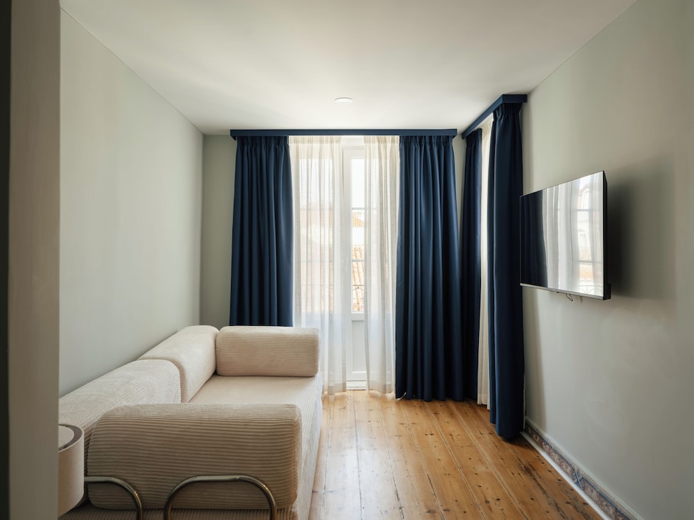 Esqina Apartments