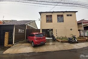 OYO 95184 Ms Home Syariah