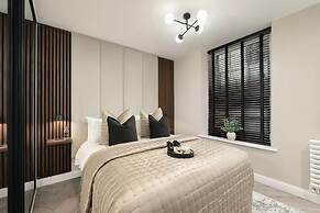 Edinburgh Apartment - Sleeps 2 - Princes St Close
