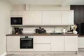 Edinburgh Apartment - Sleeps 2 - Princes St Close