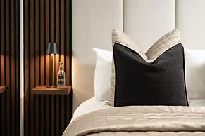 Edinburgh Apartment - Sleeps 2 - Princes St Close