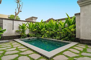 Kubu Kecubung Villa