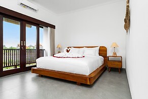 Kubu Kecubung Villa