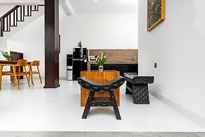 Kubu Kecubung Villa