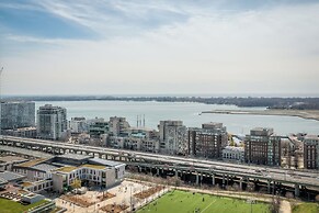 CoreVista Toronto Stay