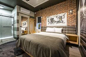 La Suite Hotel