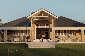 Hinterland House