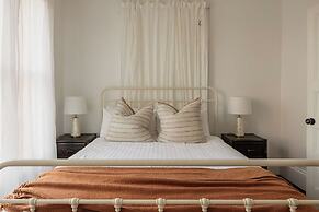 Hinterland House