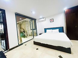 Emily Beach Hotel & Apartment