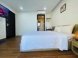 Emily Beach Hotel & Apartment
