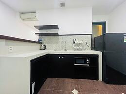 Emily Beach Hotel & Apartment