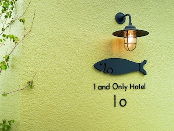 1 and Only Hotel Io