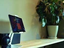 1 and Only Hotel Io