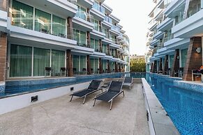 Beachfront Stay Walk to Beach C273