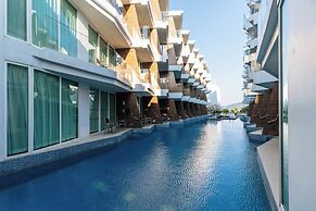 Beachfront Stay Walk to Beach C273