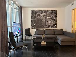 Cityside Waterfront Loft