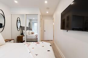 Cityside Waterfront Loft