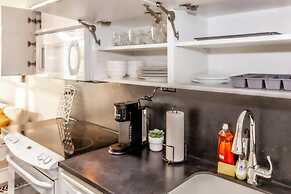 Cityside Waterfront Loft