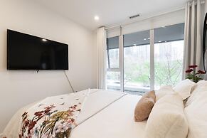 Cityside Waterfront Loft