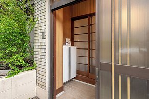 Iriya 101 Family Apartment Max 6