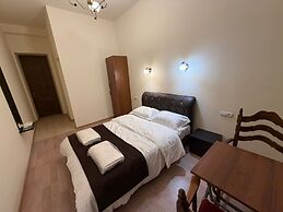 Nana Grand Hotel