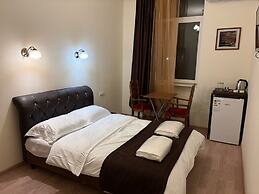 Nana Grand Hotel