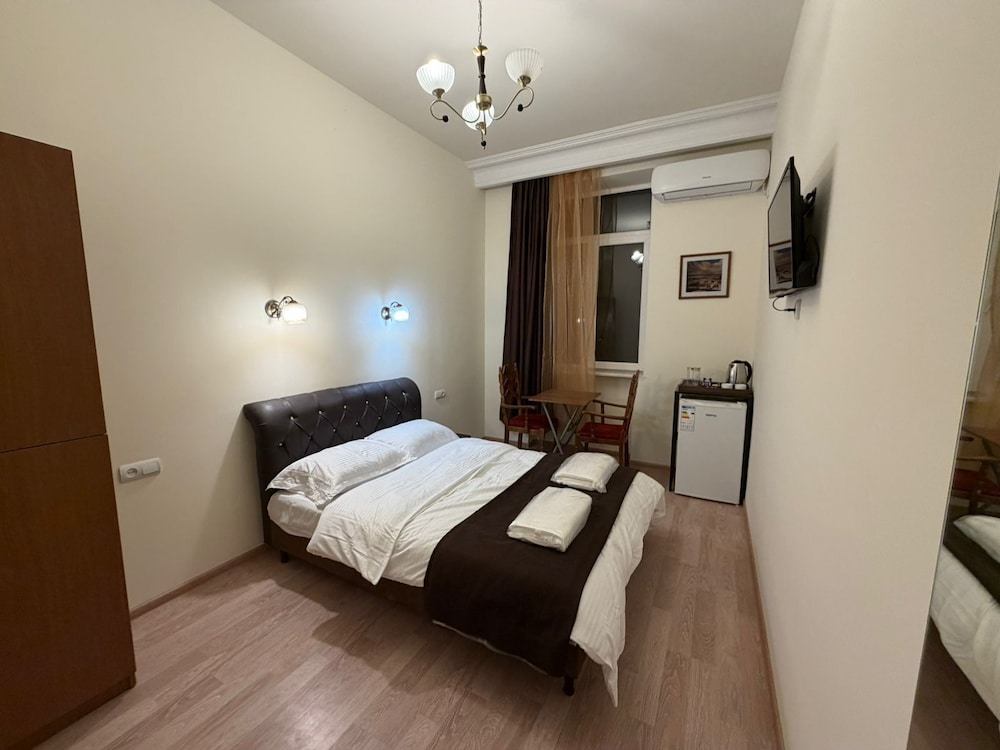 Nana Grand Hotel