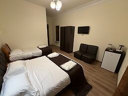 Nana Grand Hotel