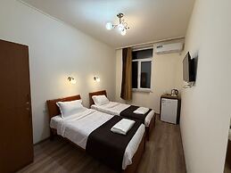 Nana Grand Hotel
