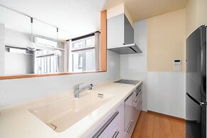 E-US SAKAEDORI HOUSE