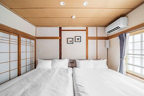 E-US SAKAEDORI HOUSE