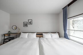 E-US SAKAEDORI HOUSE