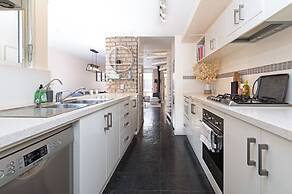 Character & Charm 3BR home - free wine
