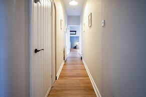 Tide & Tee - 2 Bedroom Apartment - Penally - Tenby