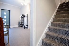 Tide & Tee - 2 Bedroom Apartment - Penally - Tenby