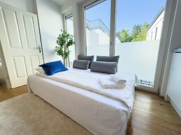 Hillside Living Vienna