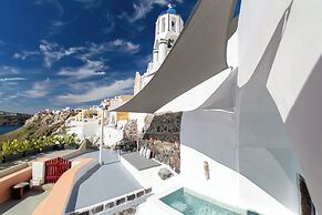 Santo Blue Horizon - The Blue Domes View