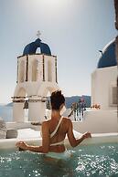 Santo Blue Horizon - The Blue Domes View