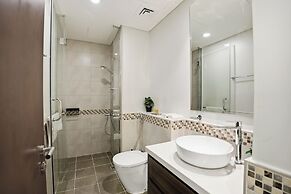 Elegant Reva 1BR - Pool & Gym