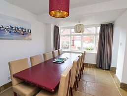 11 Peasholm Avenue