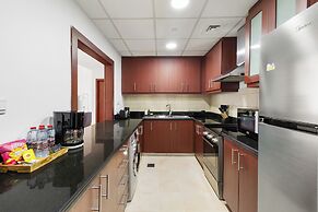 Fully Upgraded 2BR Direct Beach Access