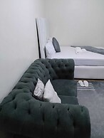 Chi Suites