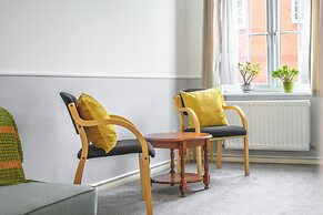 Host and Stay - The Rowton