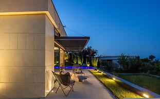 Villa GA A Luxury 3BR With Sauna and Pool