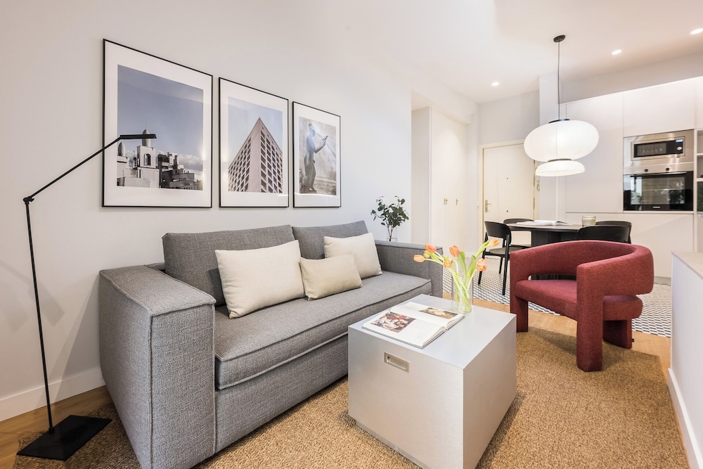 Edmond Vibes Plaza de España Suites
