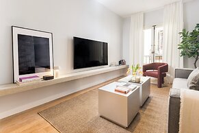 Edmond Vibes Plaza de España Suites