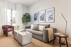 Edmond Vibes Plaza de España Suites